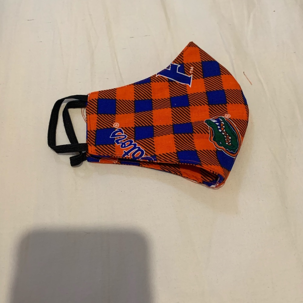 Facemask gator